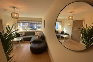 Main property image