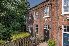 Roehampton Lane, London, SW15 photo 1