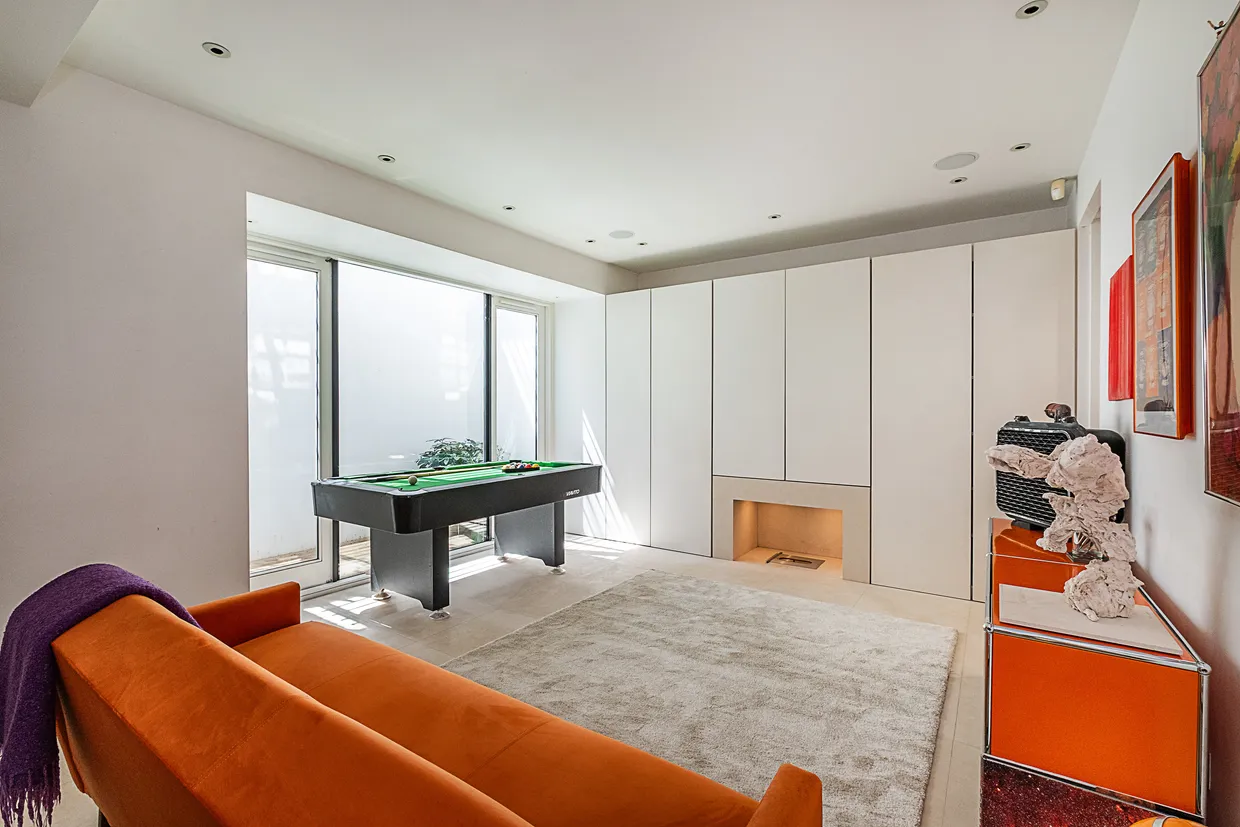 Roehampton Lane, London, SW15 photo 6