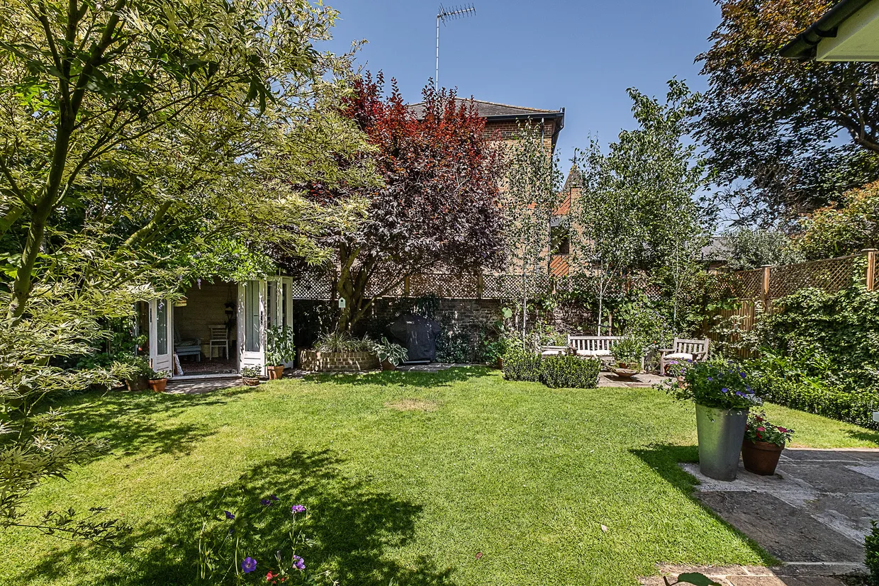 Roehampton Lane, London, SW15 photo 18