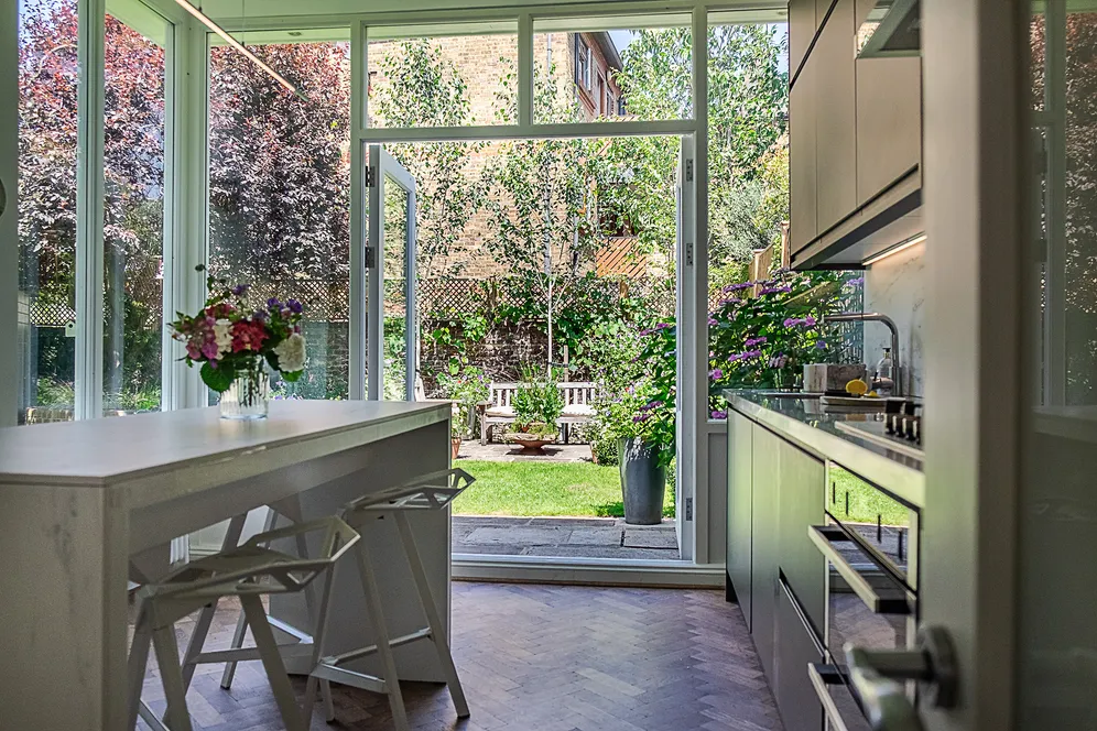 Roehampton Lane, London, SW15 photo 19