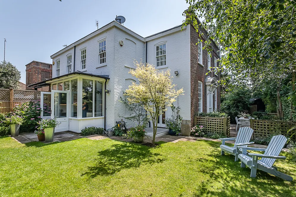 Roehampton Lane, London, SW15 photo 20