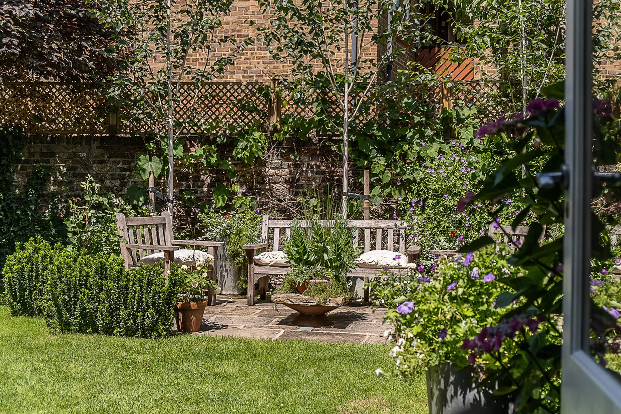 Roehampton Lane, London, SW15 photo 24