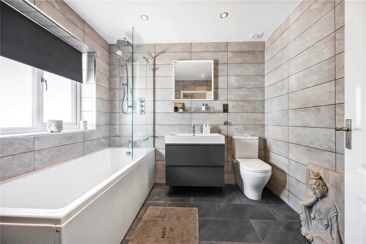 Greys Road, Henley-on-Thames, Oxfordshire, RG9
