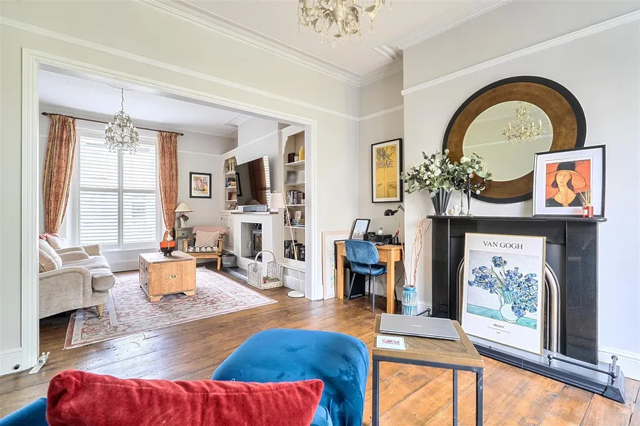 Property Image 4