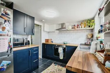 Station Row, New Bolingbroke, Boston