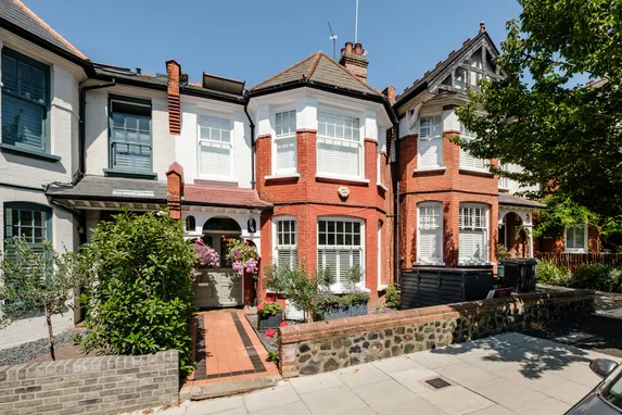 Dukes Avenue, London, N10