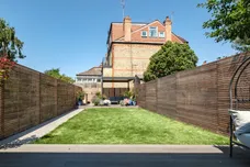 Dukes Avenue, London, N10 photo 28