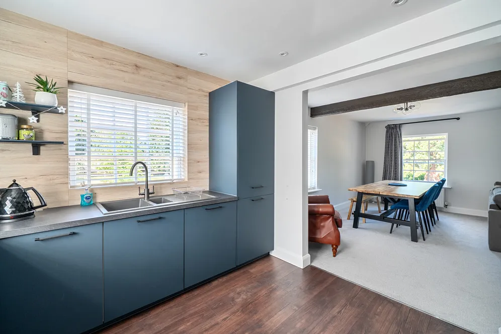 Harefield Grove, Cheltenham, GL50 photo 9