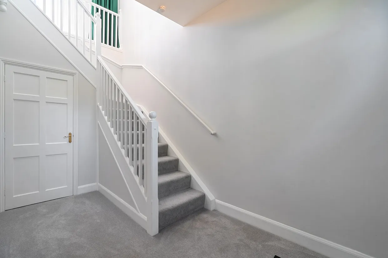 Harefield Grove, Cheltenham, GL50 photo 12