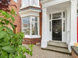 Hutton Avenue, Hartlepool thumb 2
