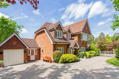 Eastwood Place, Hook, RG27