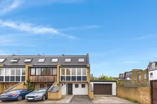 Ardshiel Close, London
