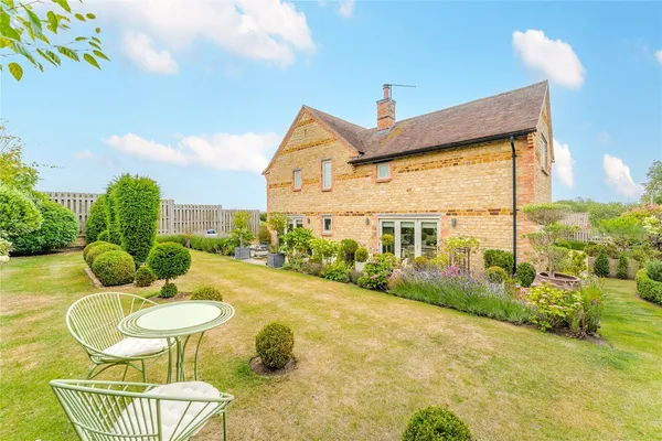 St. Andrews Lane, Titchmarsh, NN14 photo 18