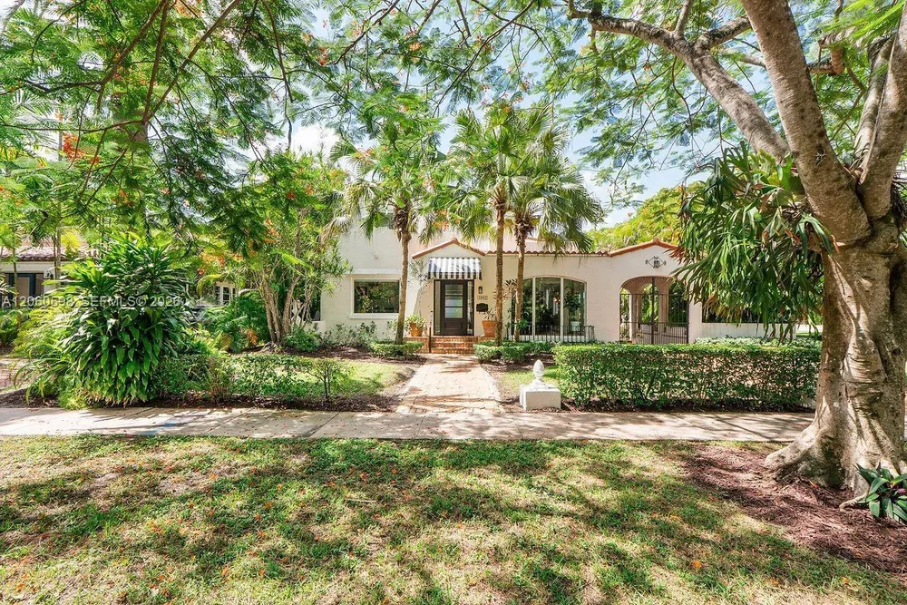 1042 Sorolla Ave, Coral Gables, FL 33134