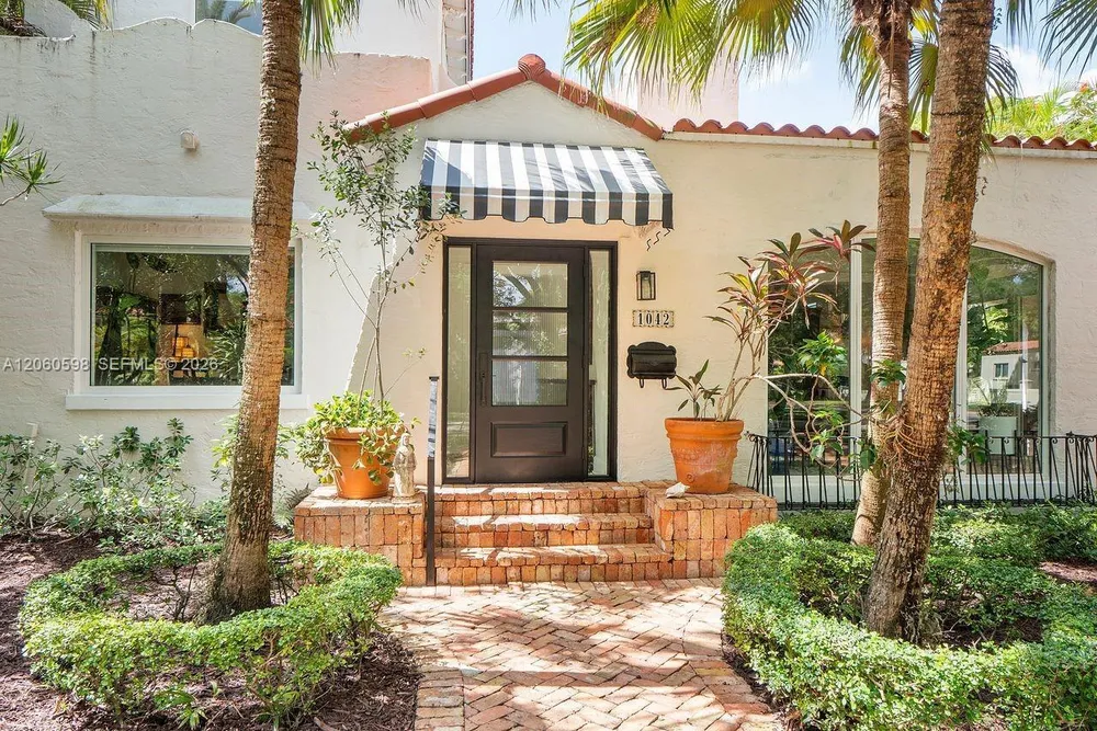 1042 Sorolla Ave, Coral Gables, FL 33134