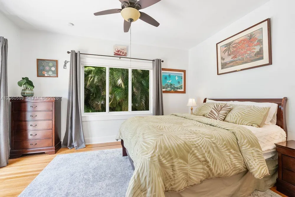 1042 Sorolla Ave, Coral Gables, FL 33134