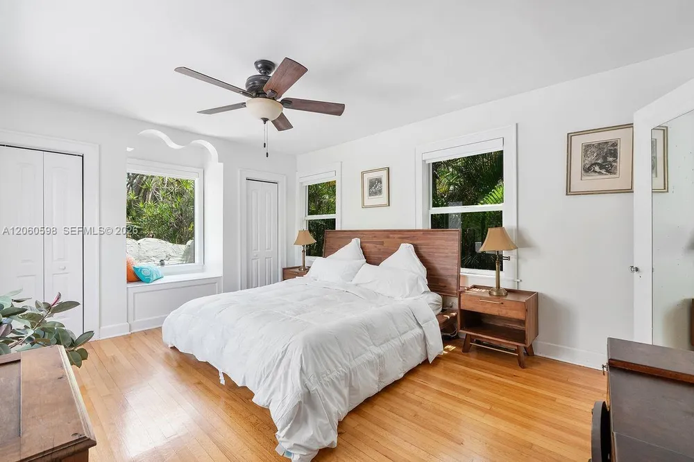 1042 Sorolla Ave, Coral Gables, FL 33134