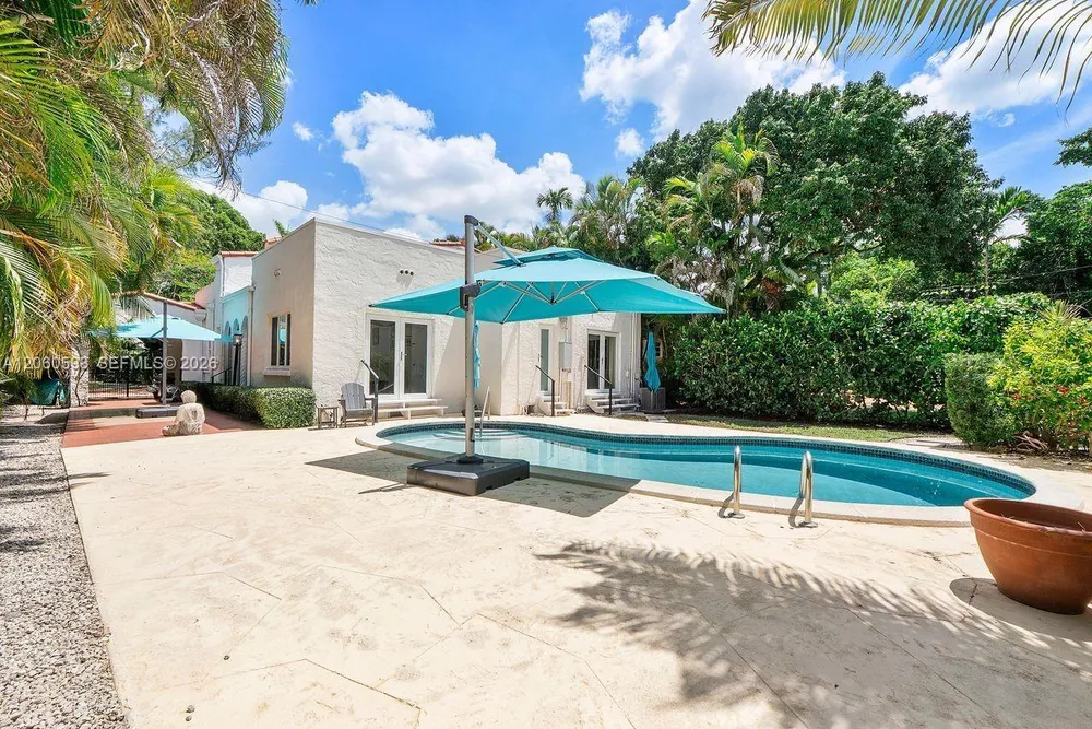 1042 Sorolla Ave, Coral Gables, FL 33134