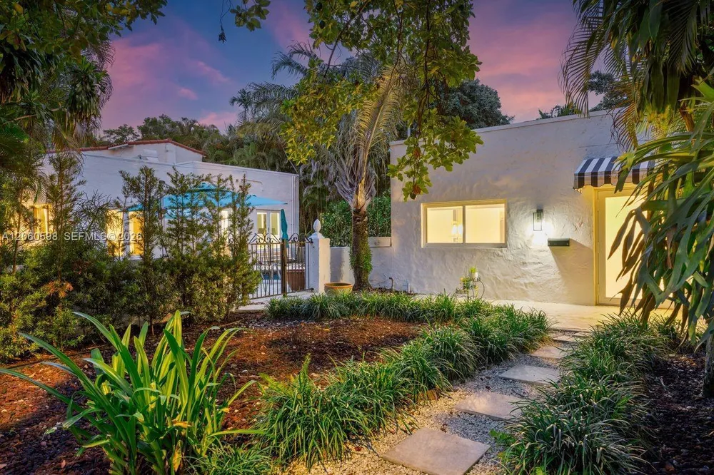 1042 Sorolla Ave, Coral Gables, FL 33134