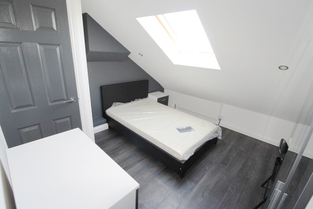 Room 5 of 5, Coronation Road, Coventry, CV1 5BX Image 3