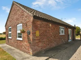 Main Road, New Bolingbroke, Boston photo
