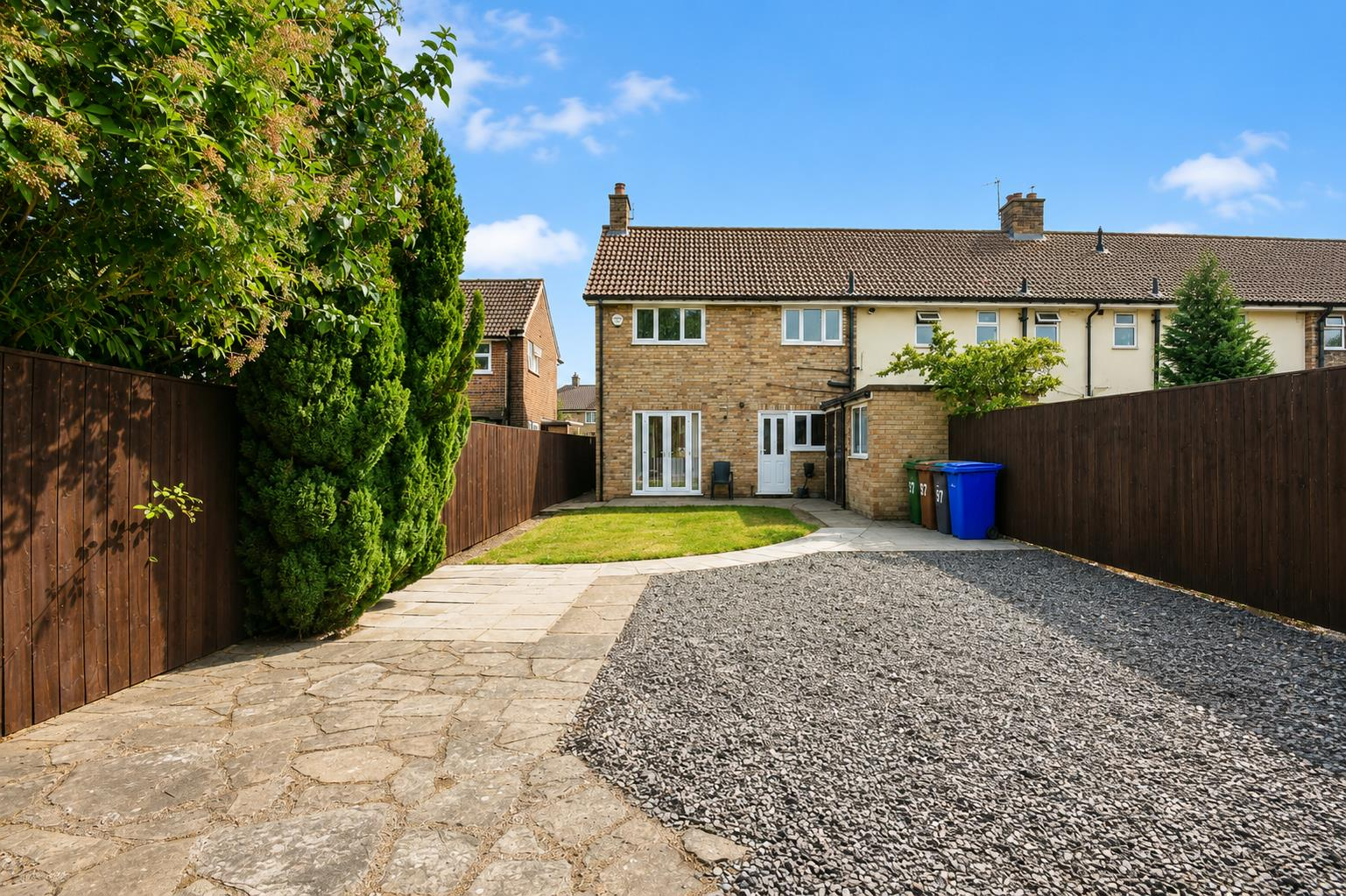Saffrondale, Anlaby, Hull Image 4