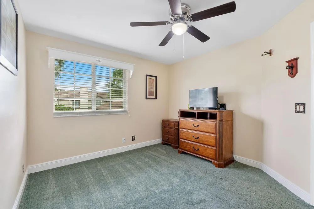 11606 NW 19th Dr, Coral Springs, FL 33071