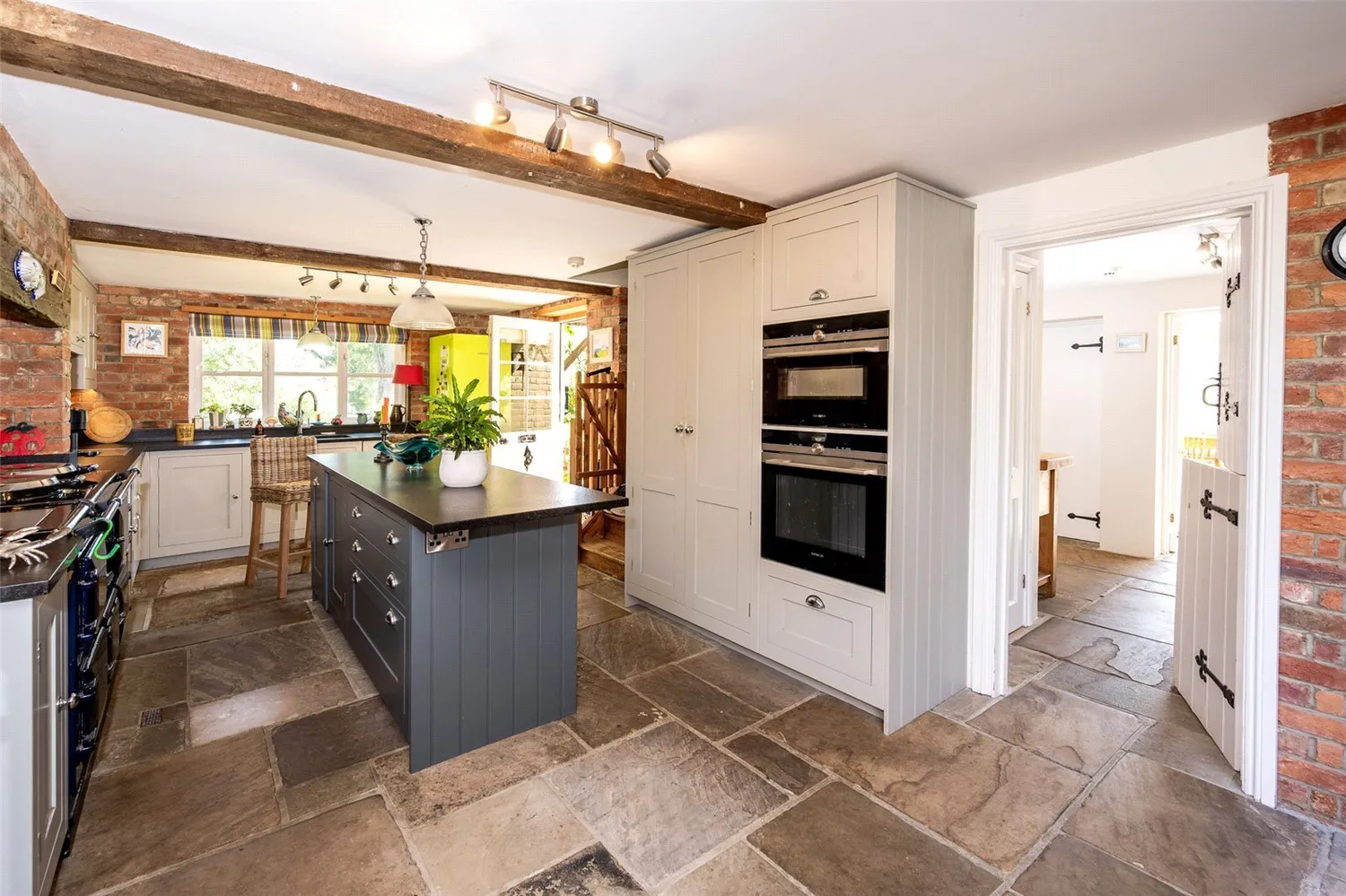 Blandford Road, Shillingstone, DT11 photo 5