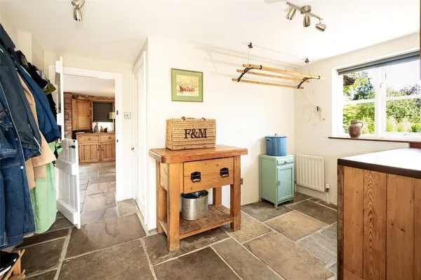 Blandford Road, Shillingstone, DT11 photo 13