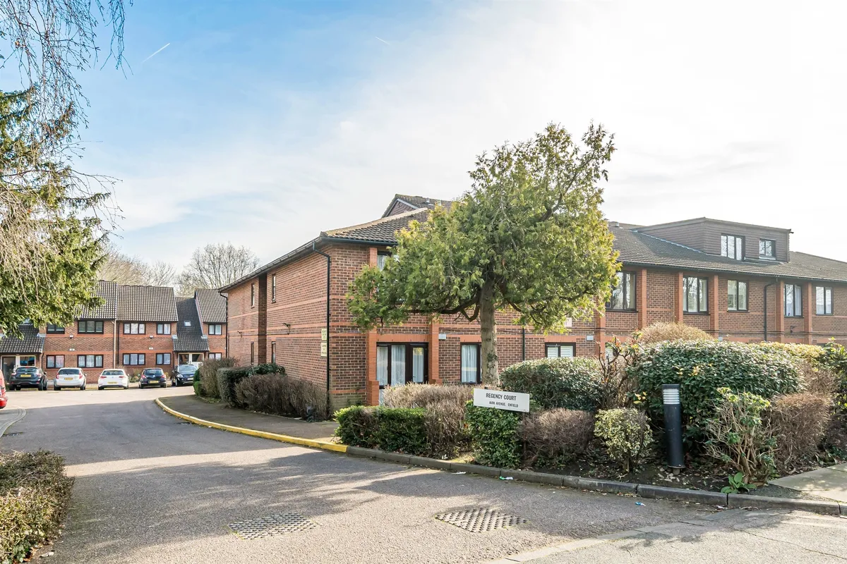 Park Avenue, Enfield