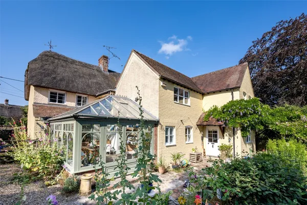 Blandford Road, Shillingstone, DT11 photo 31