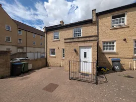 Flowers Yard, CHIPPENHAM photo