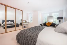 Upper Richmond Road London SW15 photo 5