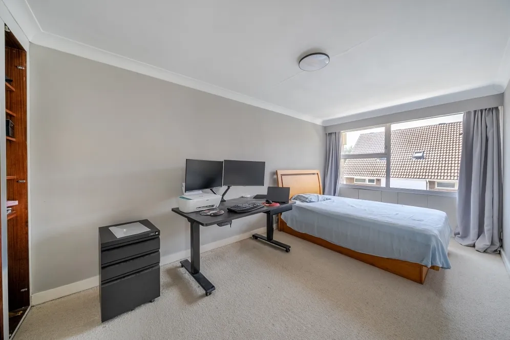 Tintern Close London SW15 photo 11