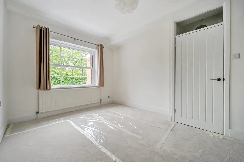 Bulstrode Court Gerrards Cross SL9 photo 19