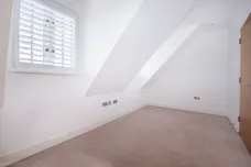 Upper Richmond Road London SW15 photo 9
