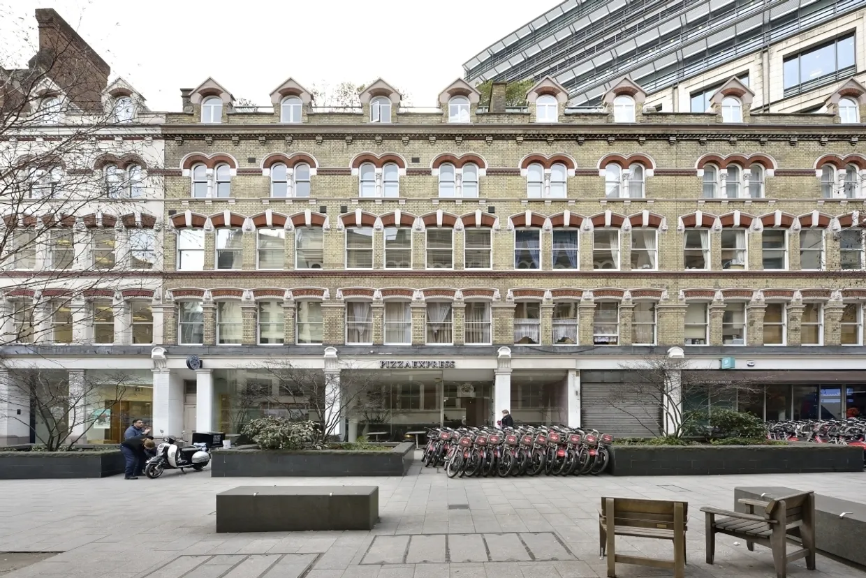 Poppins Court EC4A, EPC: B photo 14