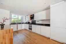 Tintern Close London SW15 photo 15