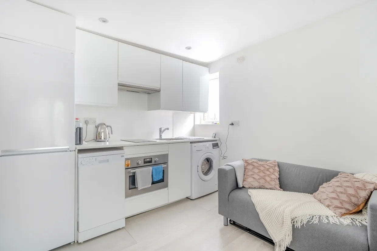 Agamemnon Road London NW6 photo 1