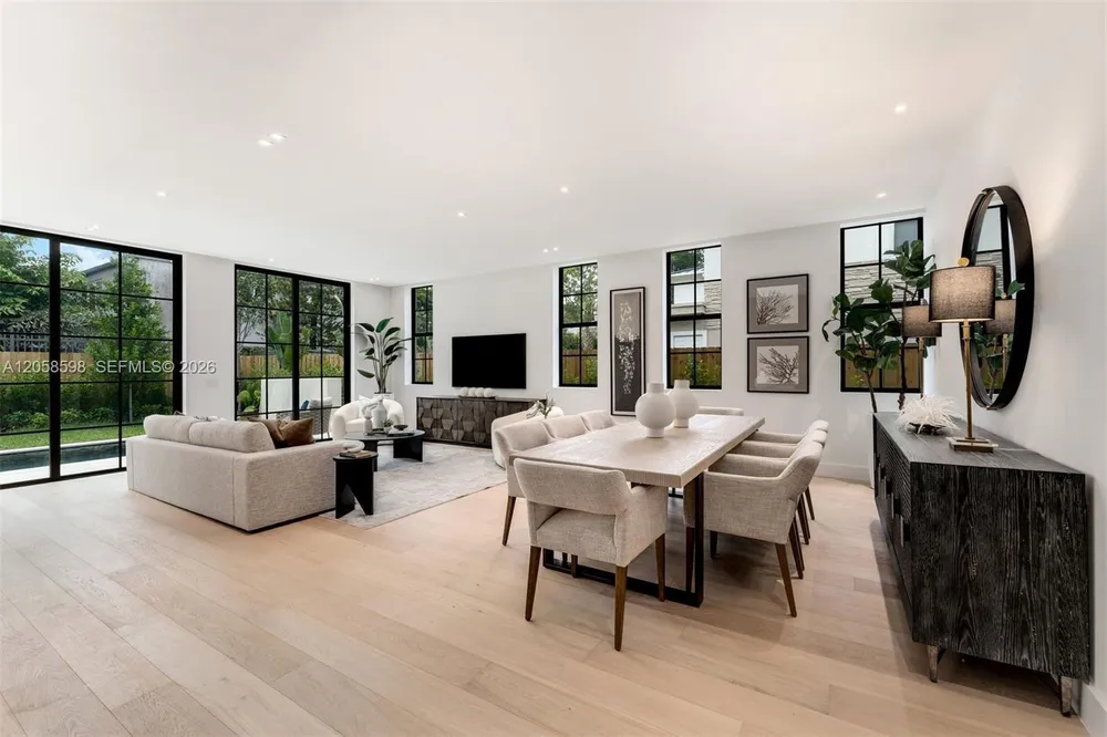 3352 Charles Ave, Miami, FL 33133
