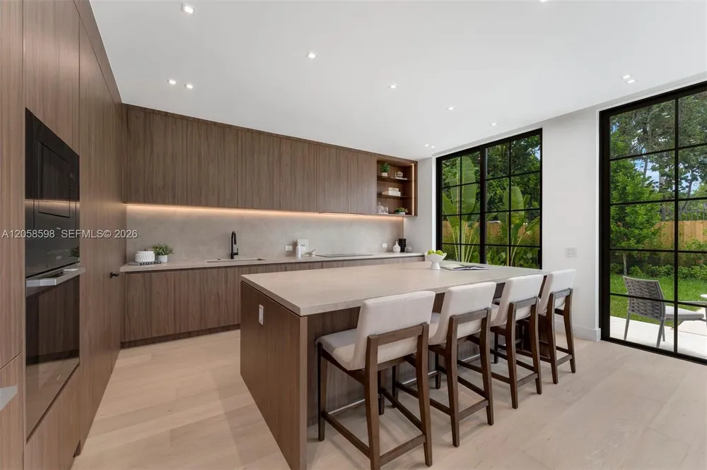 3352 Charles Ave, Miami, FL 33133