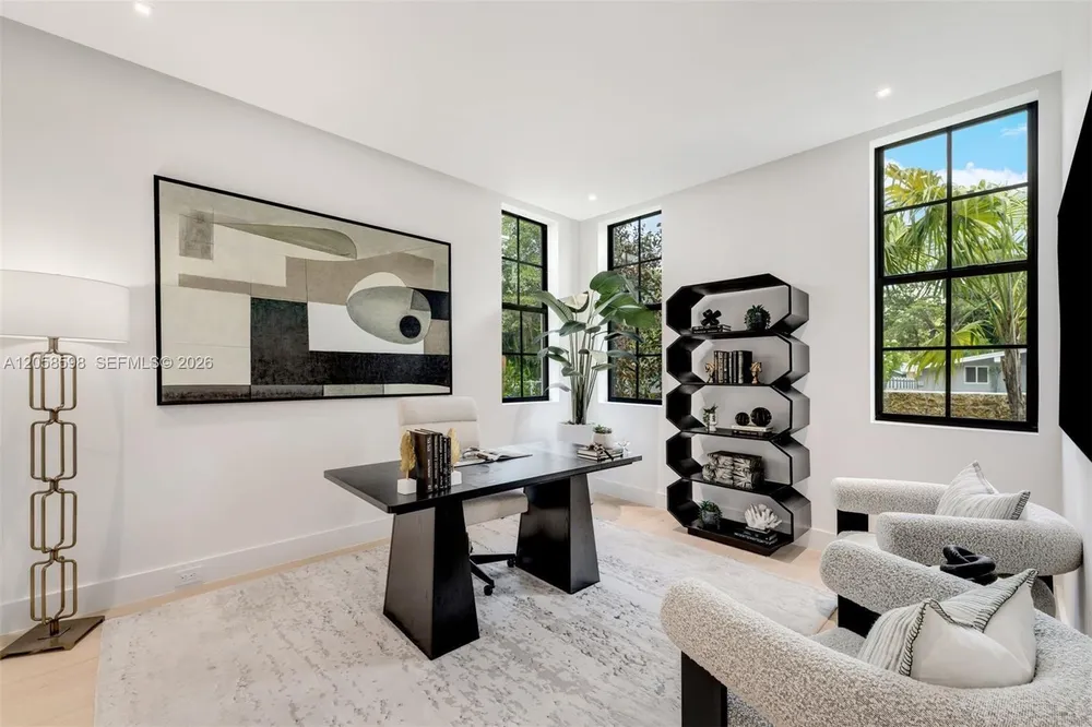 3352 Charles Ave, Miami, FL 33133
