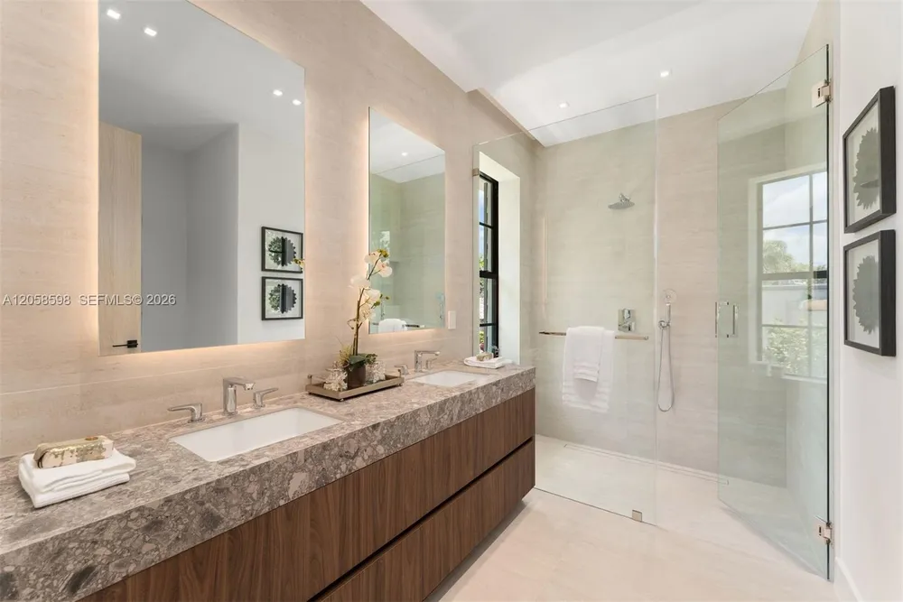 3352 Charles Ave, Miami, FL 33133