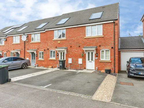 Tyne Way, Rushdenphoto