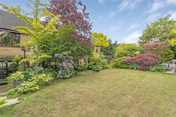 Lister Drive, West Hunsbury, NN4 photo 22