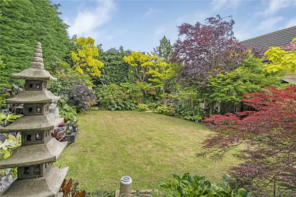 Lister Drive, West Hunsbury, NN4 photo 26