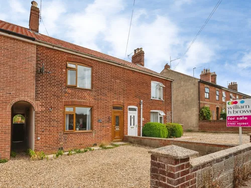 Millfield Road, North Walshamphoto