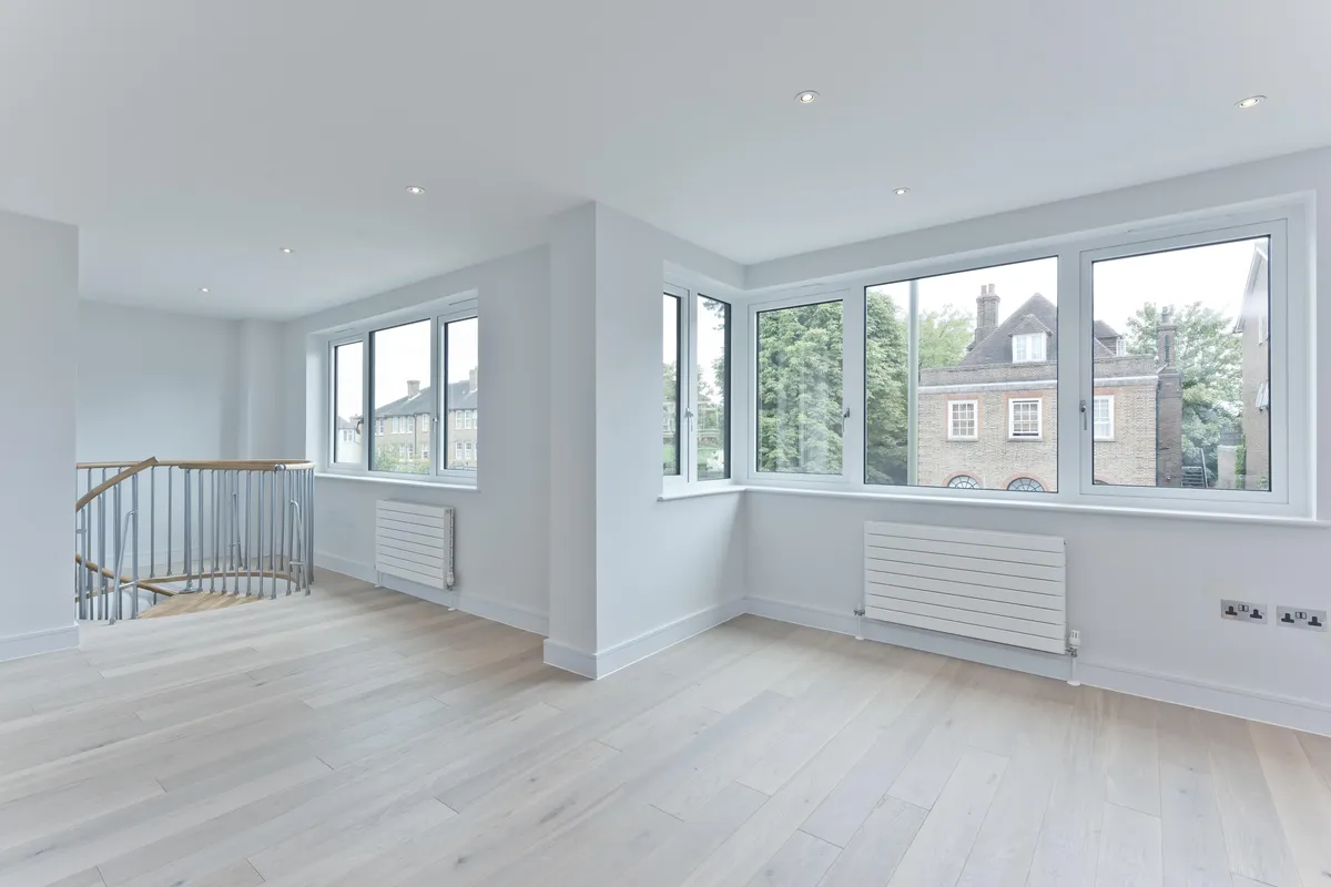 Claygate, ESHER