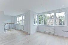 Claygate, ESHER